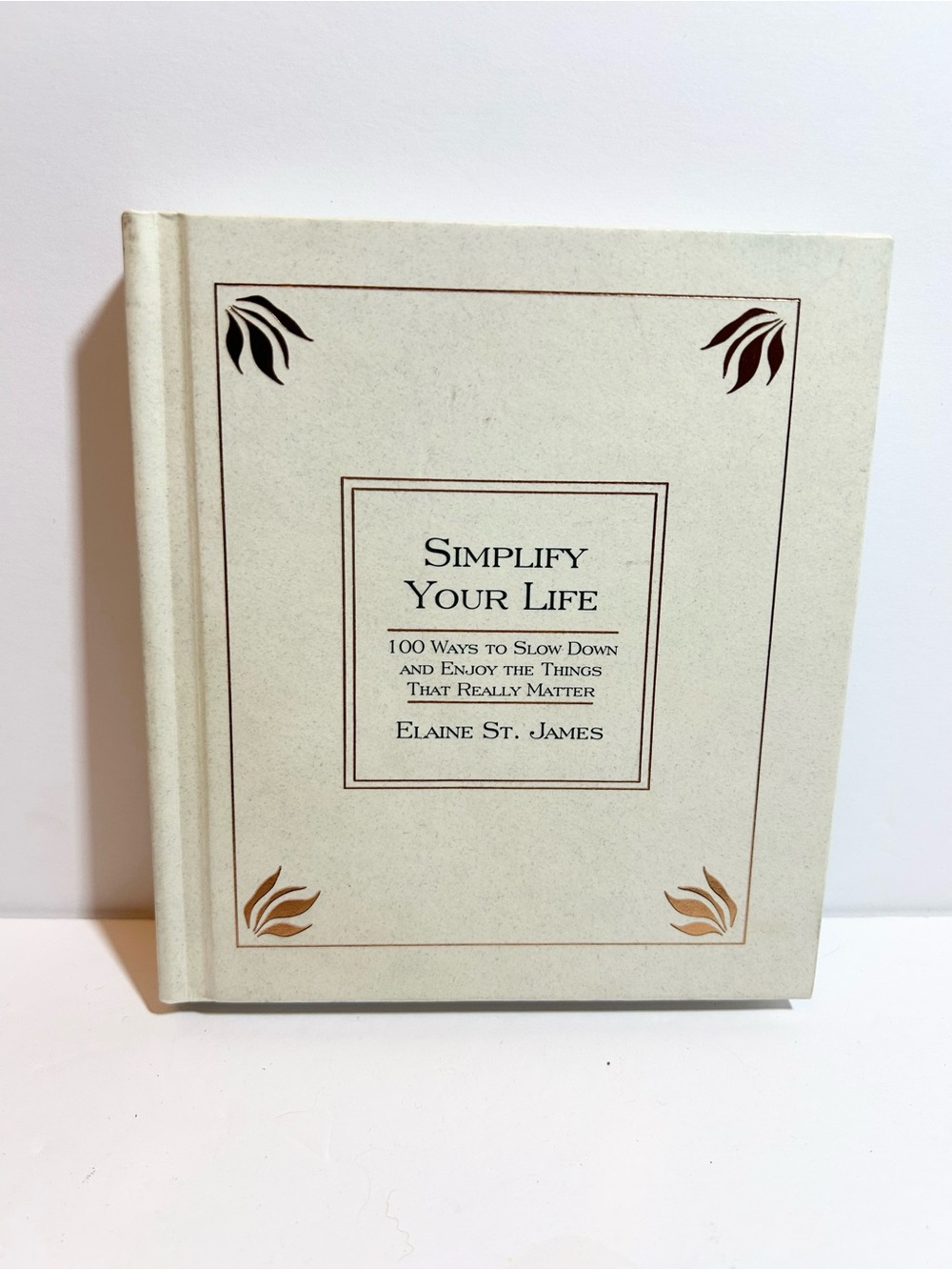 Simplify Your Life by Elaine St. James - Neutral Cream Cover